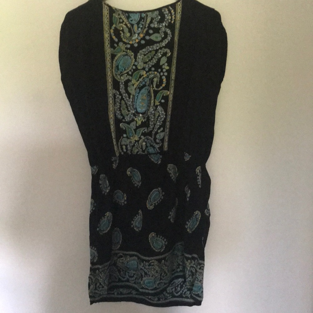 Dress - Picture 2 of 3
